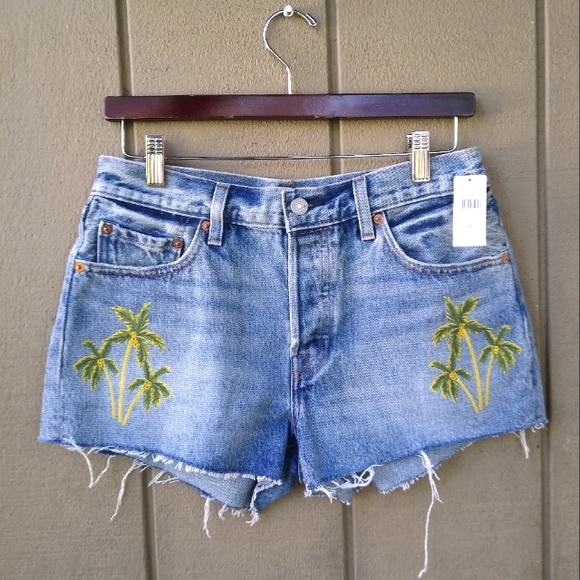 NWT Levi's 501 Palm Tree -Embroidered Shorts by Anthropologie x Levi's Size 28 - Picture 5 of 16